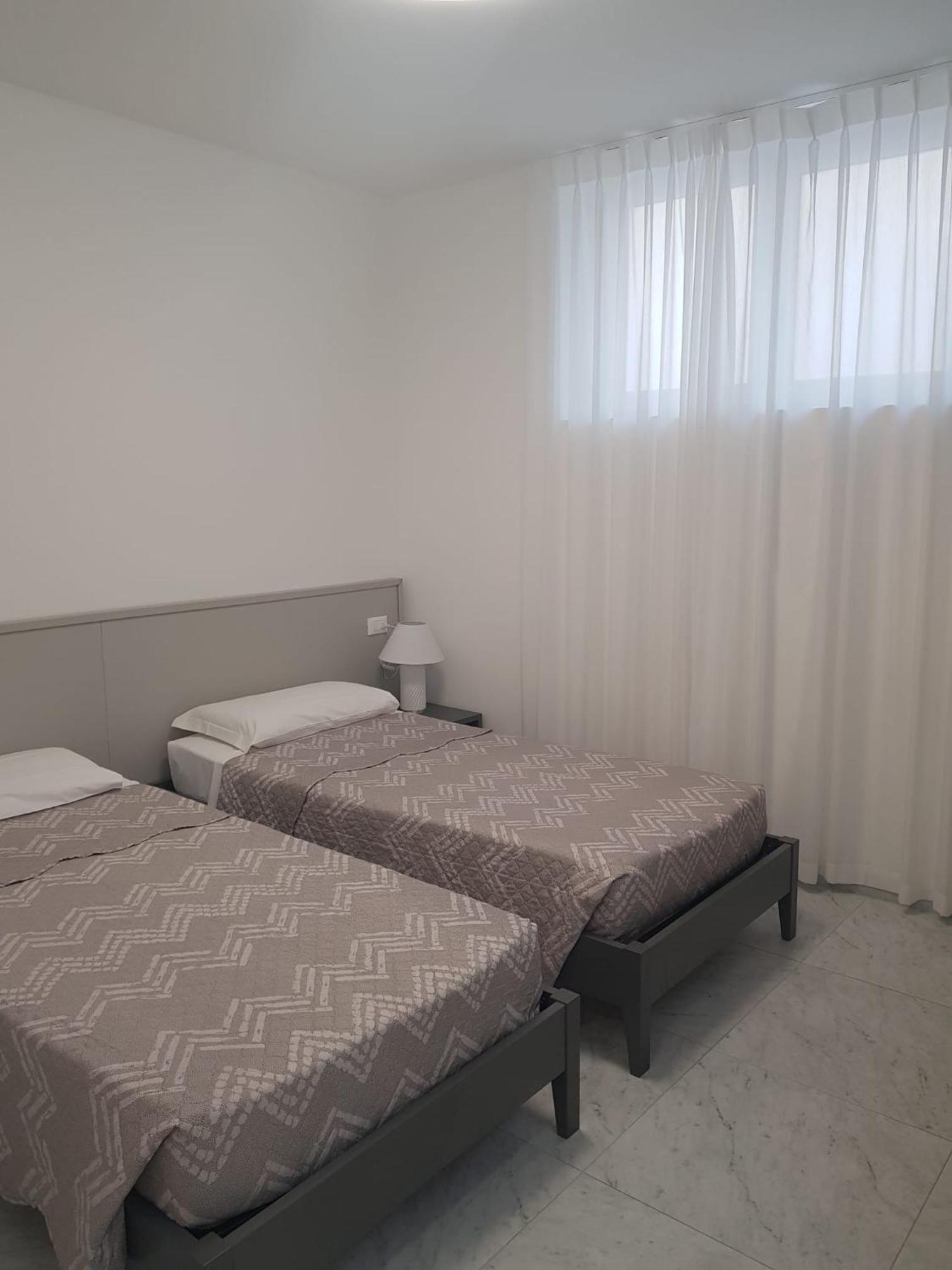Lorena Hotel 3*